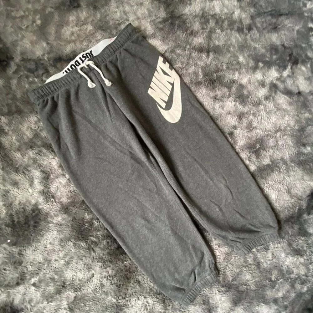 Nike Baggy Crop Jogger